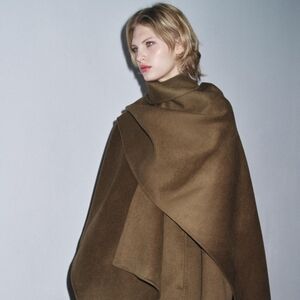 Vintage Canada Chocolate Minimalist Doen Old Money Poncho Cape Rich Wool Heavy